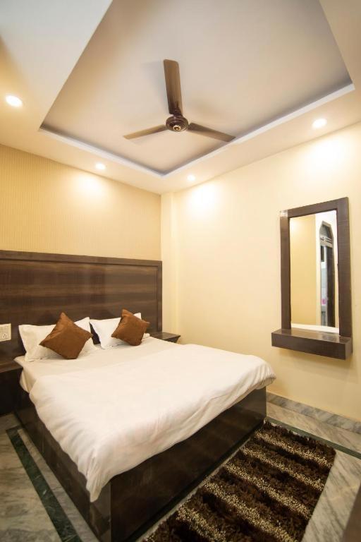 Standard Double Room,1256942761:JPEG